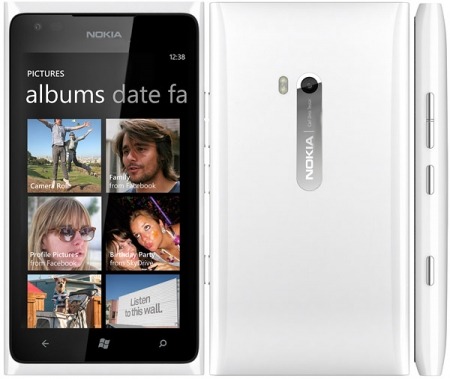 Nokia Lumia 900 Image 1