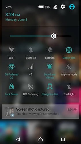 Blurred System UI Android Application Image 2
