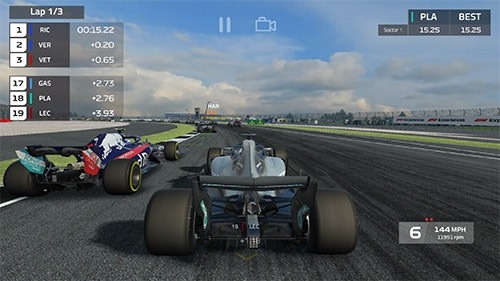 F1 Mobile Racing Android Game Image 2