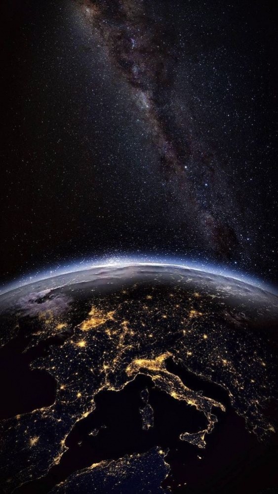 Earth Mobile Phone Wallpaper Image 1